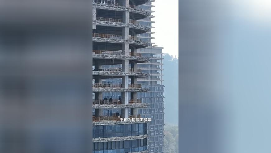 景区“巨人”演员走红,天空彩与你同行开奖手机报码P,经济性执行方案剖析_入门版V4.36