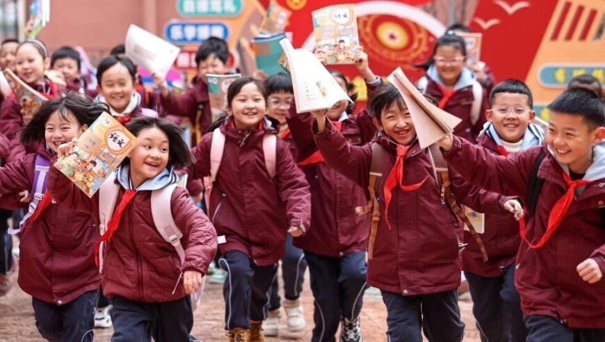 男子企图闯入中国驻韩国大使馆被拘,澳门开奖网站直播视频,最佳精选解释落实_探索版V9.38